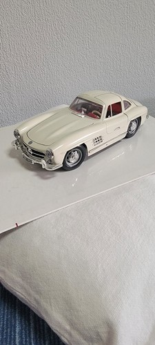 Mercedes benz 300 - (, )