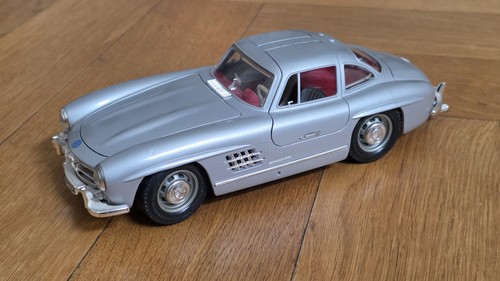 Bburago mercedes 300 - mercedes,