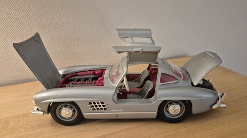 Bburago mercedes benz - 1:18, –