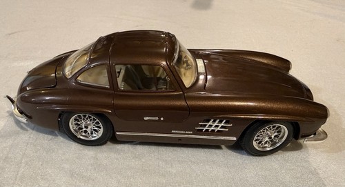 Bburago mercedes benz 300 - mercedes-benz, sl