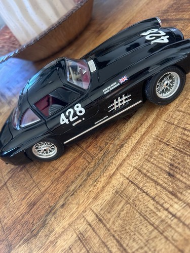 Bburago mercedes benz - mercedes-benz, 300