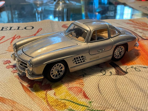 Bburago mercedes benz - benz, 300